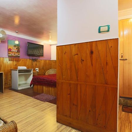Hotel Assembly-Shillong Шилонг Екстериор снимка