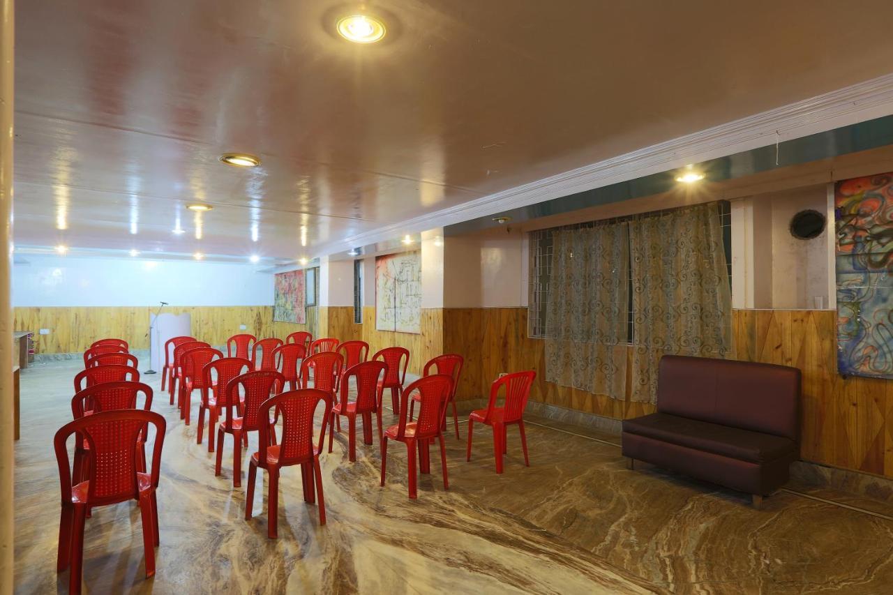 Hotel Assembly-Shillong Шилонг Екстериор снимка