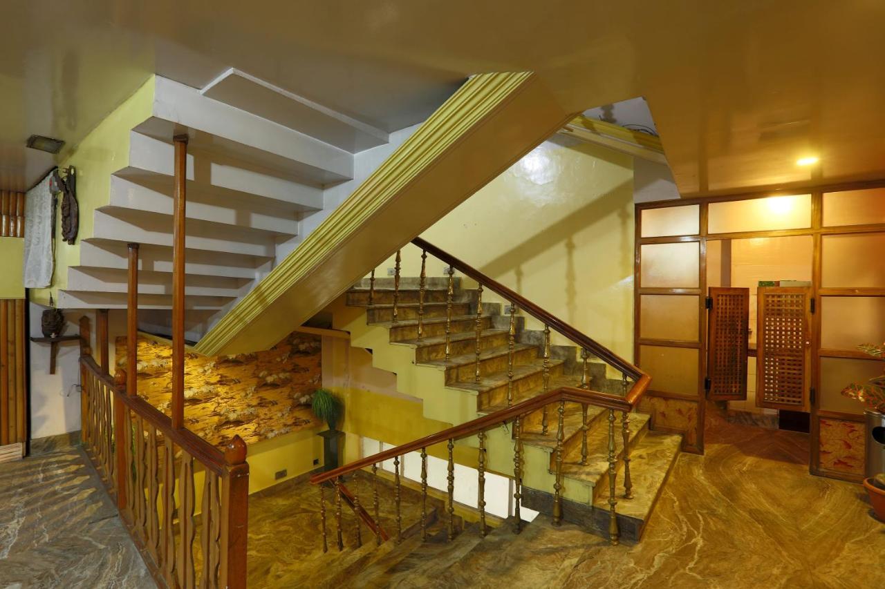 Hotel Assembly-Shillong Шилонг Екстериор снимка
