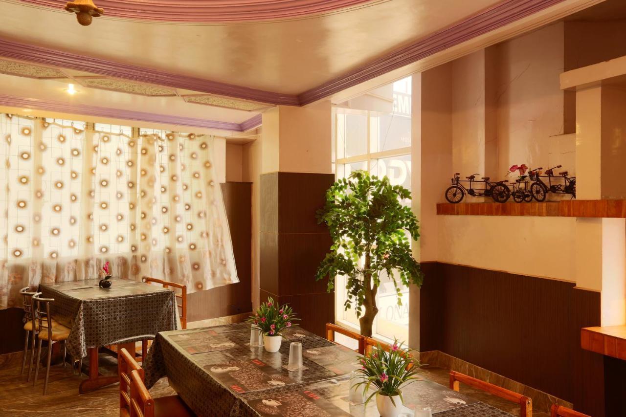 Hotel Assembly-Shillong Шилонг Екстериор снимка